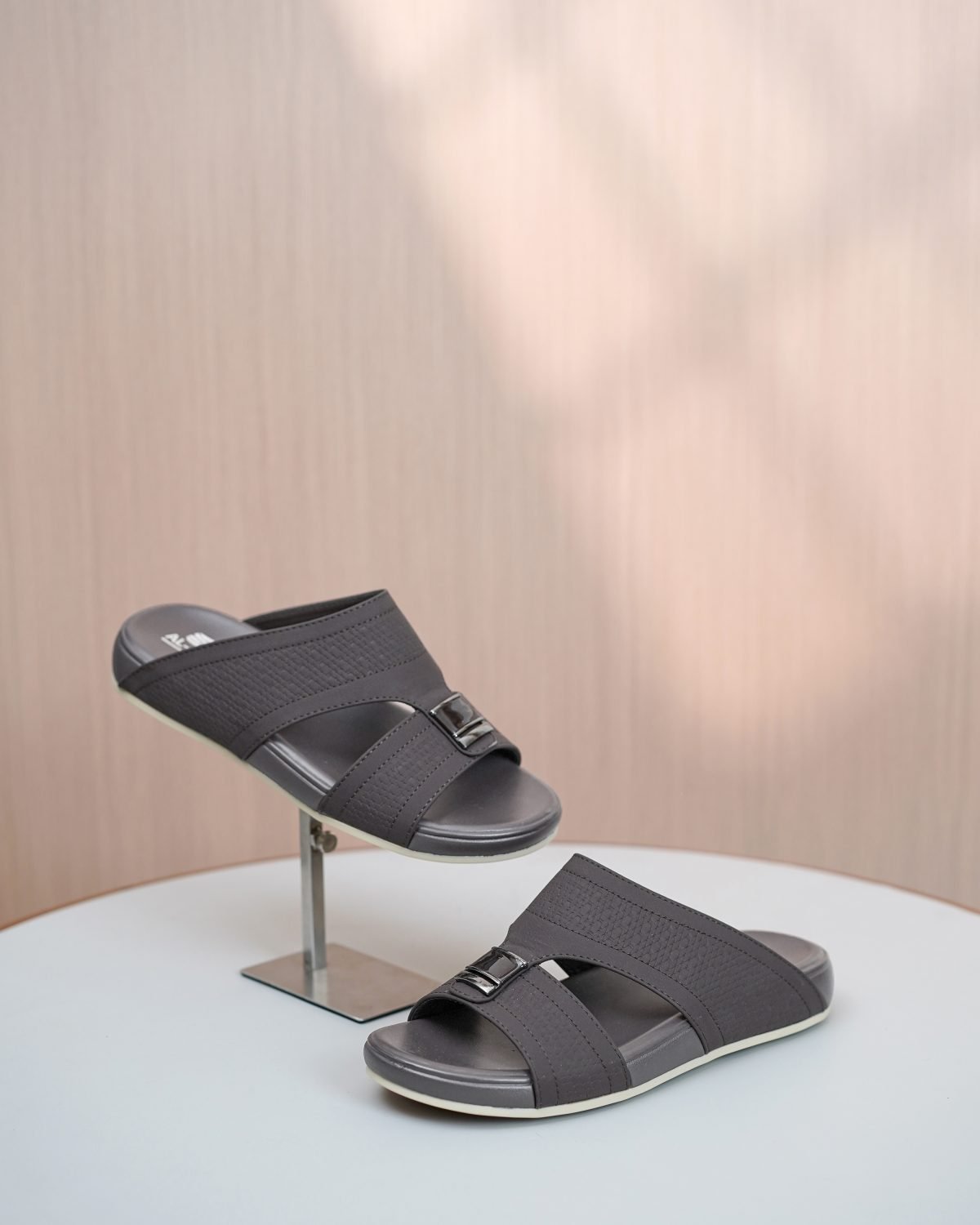 AM 03 - Arabic Slippers for Men