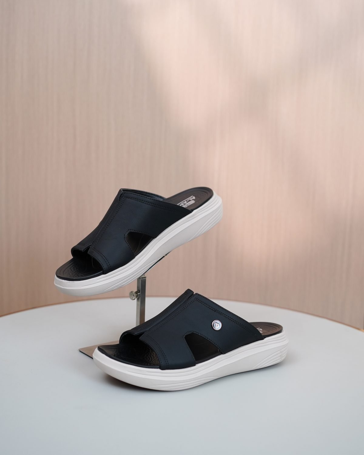 AM 08 - Arabic Slippers for Men