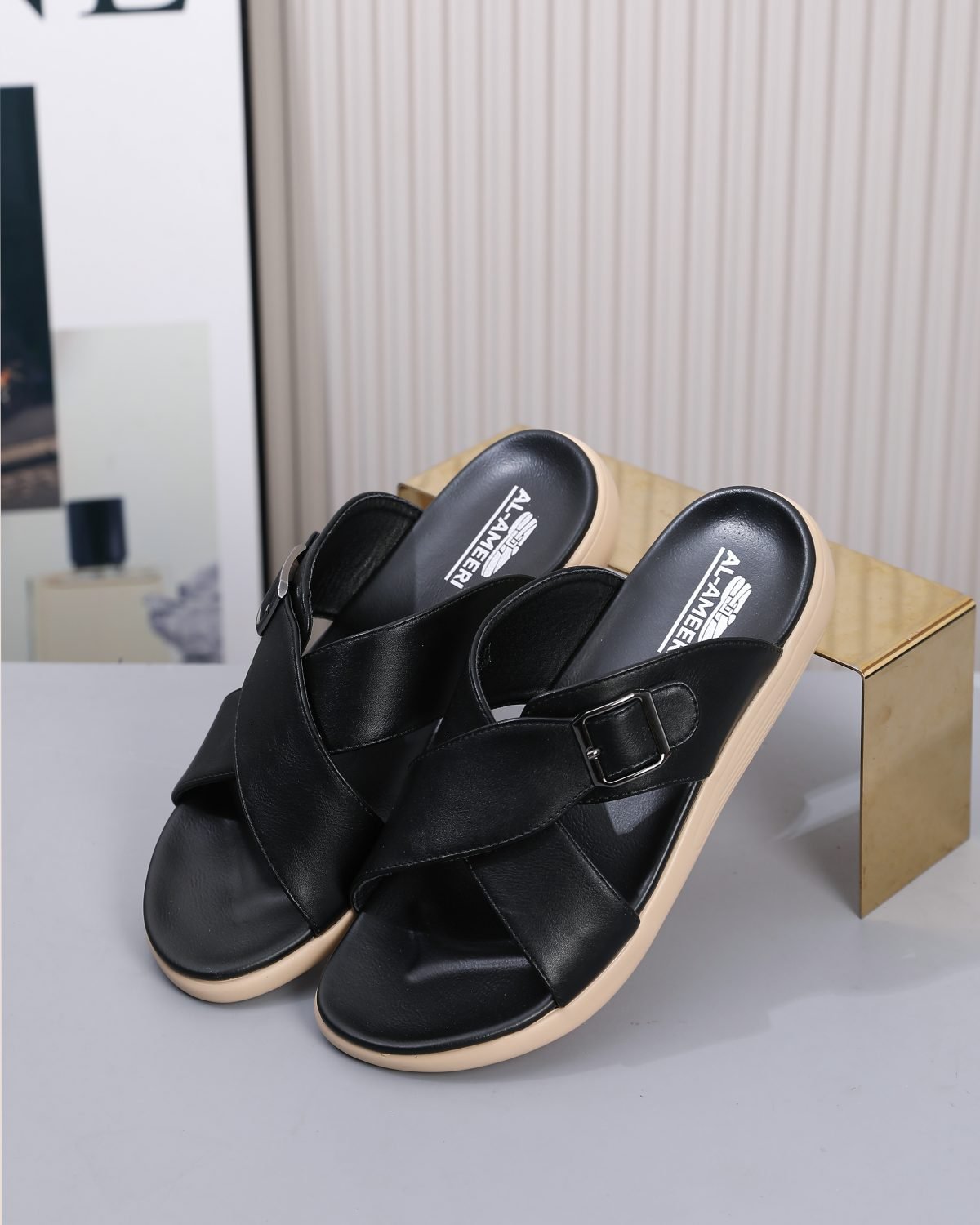 AM 16 - Arabic Slippers for Men