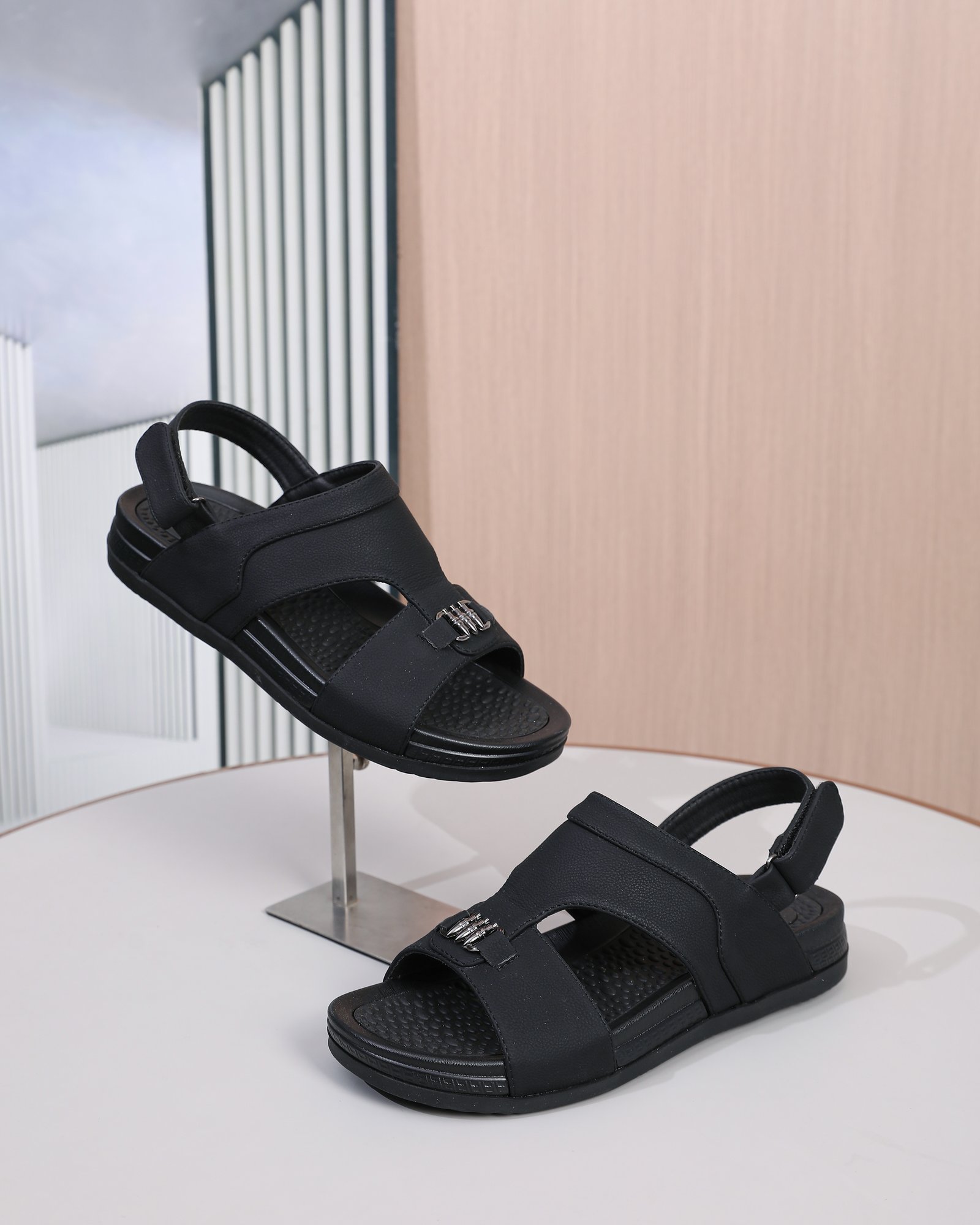 AM 21 - Arabic Slippers for Men