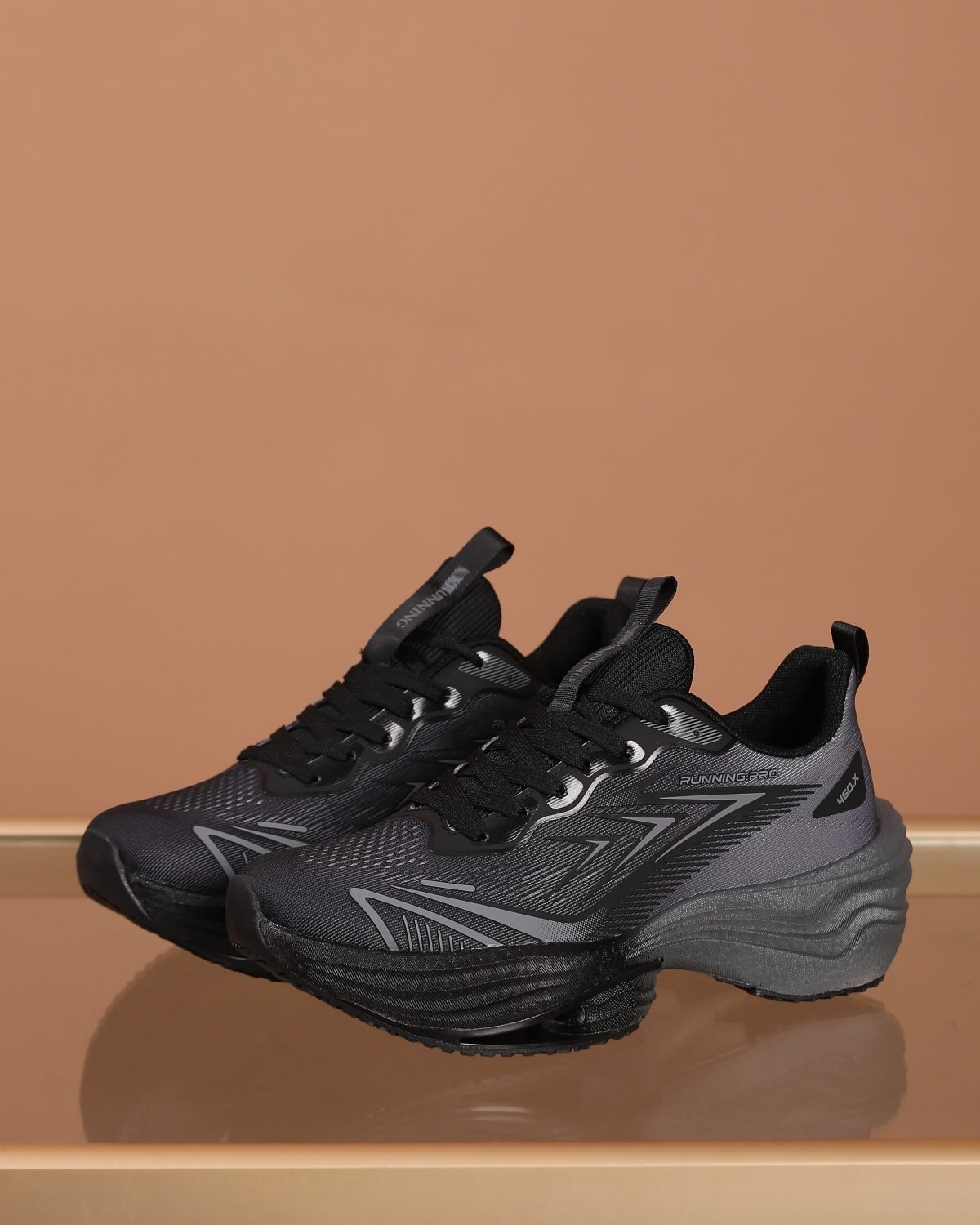 Fast 140 in Black Grey