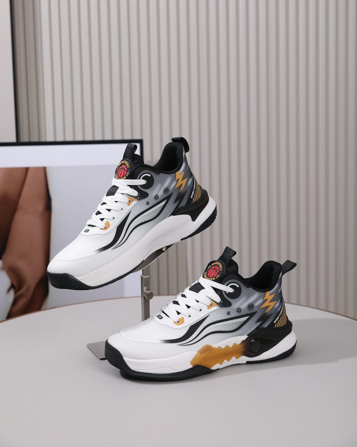 Fast 148 in Black Gold