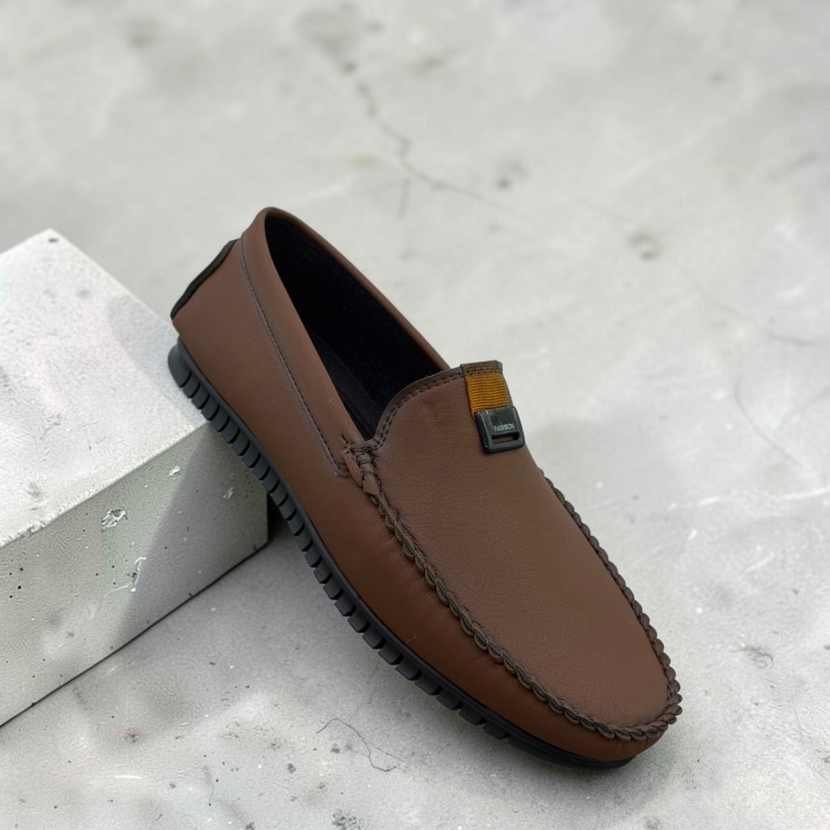 FKS 04 in Tan