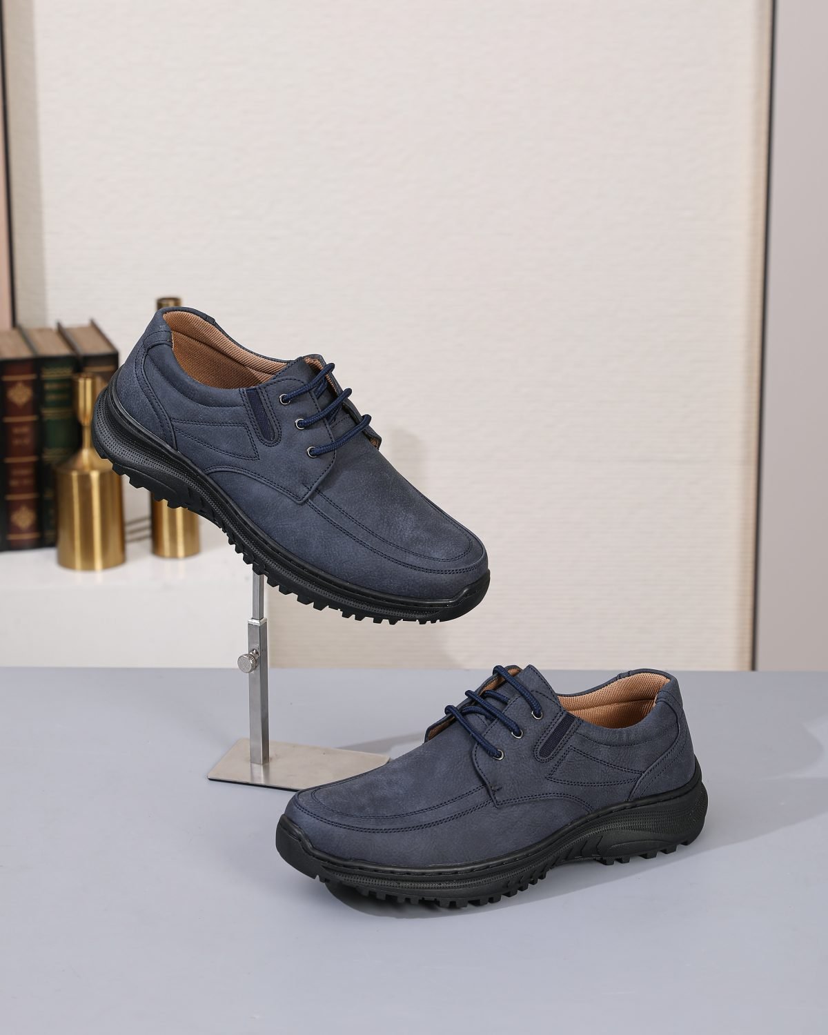 Leo 01 in Blue