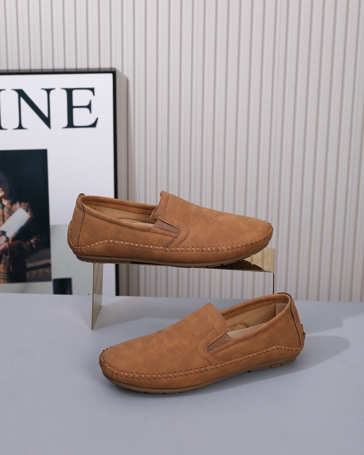 Leo 12 in Tan