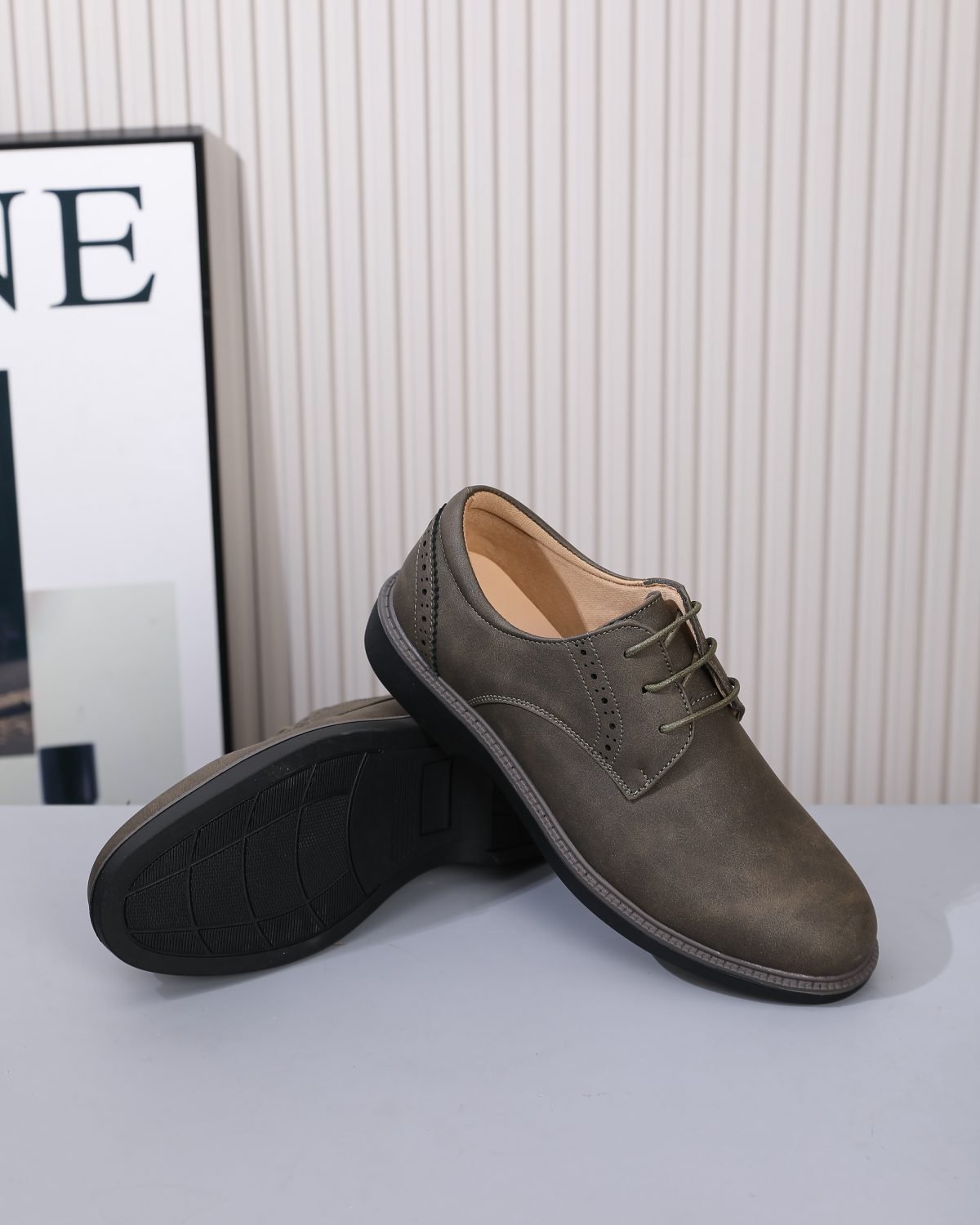 Leo 16 in Dark Green
