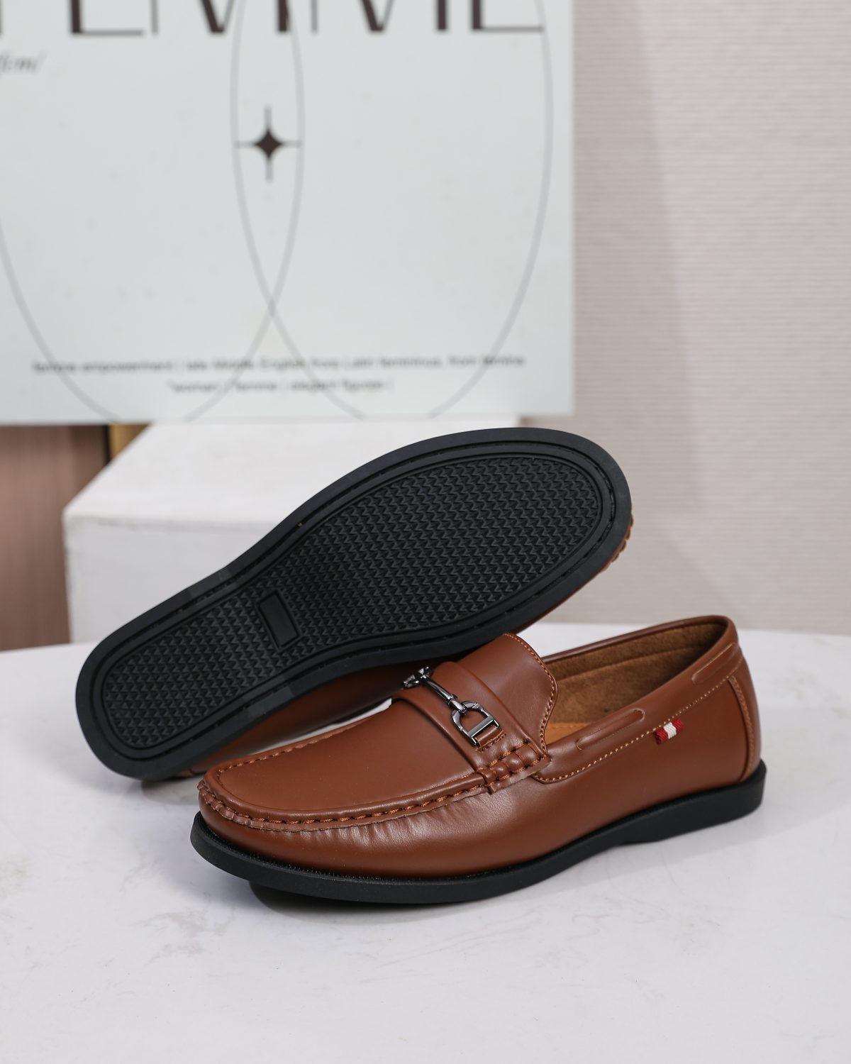 Leo 38 in Tan