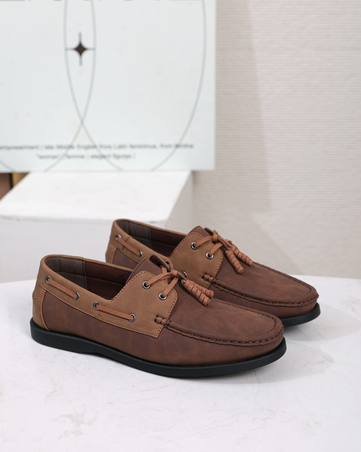 Leo 43 in Brown Tan
