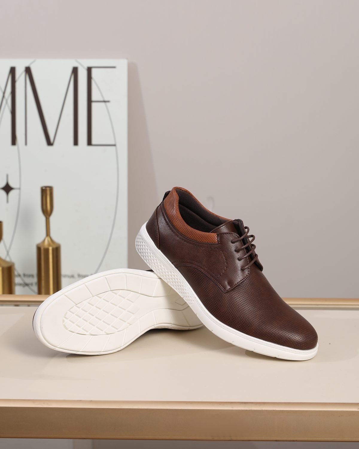 Leo 51 in Brown