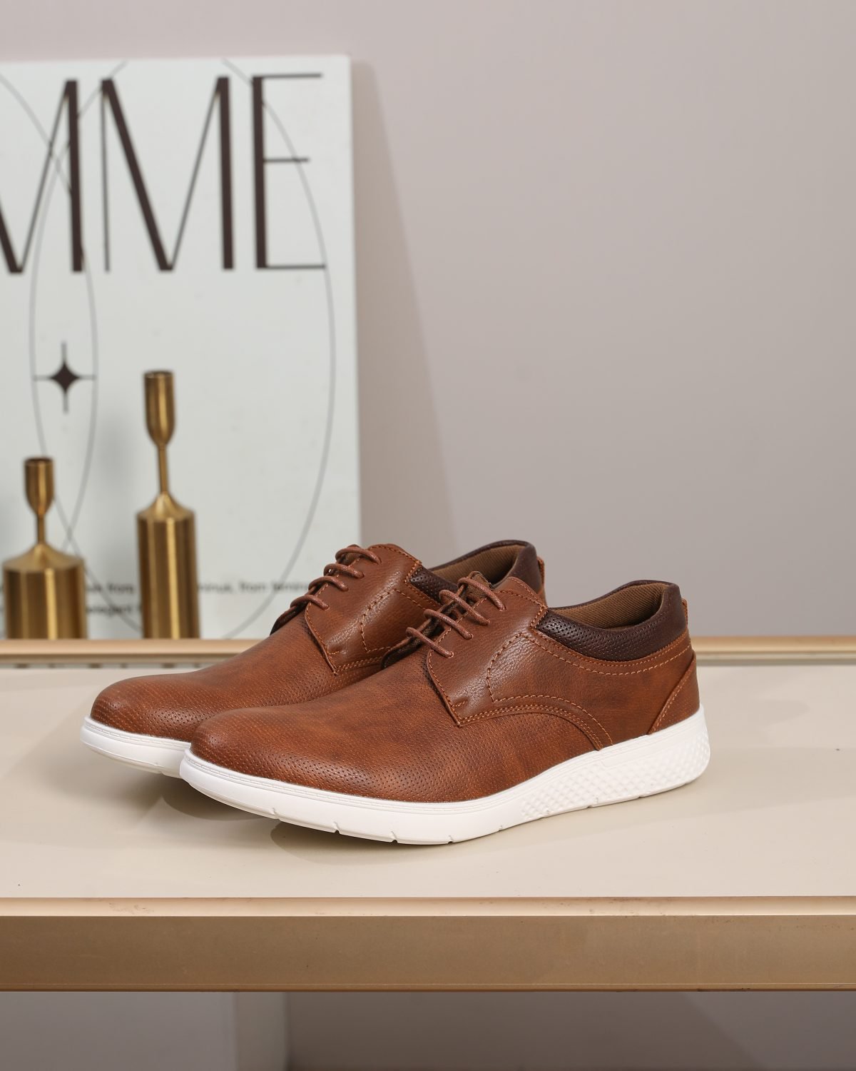 Leo 51 in Tan